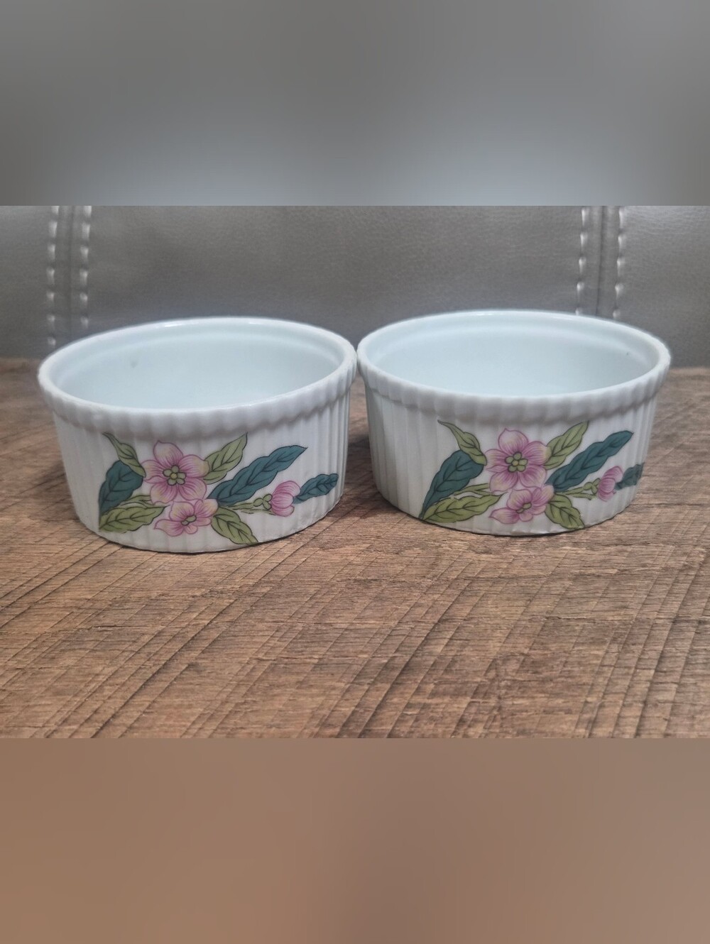 Vintage Porcelaine de Paris Ramekins ~ Bin 1B